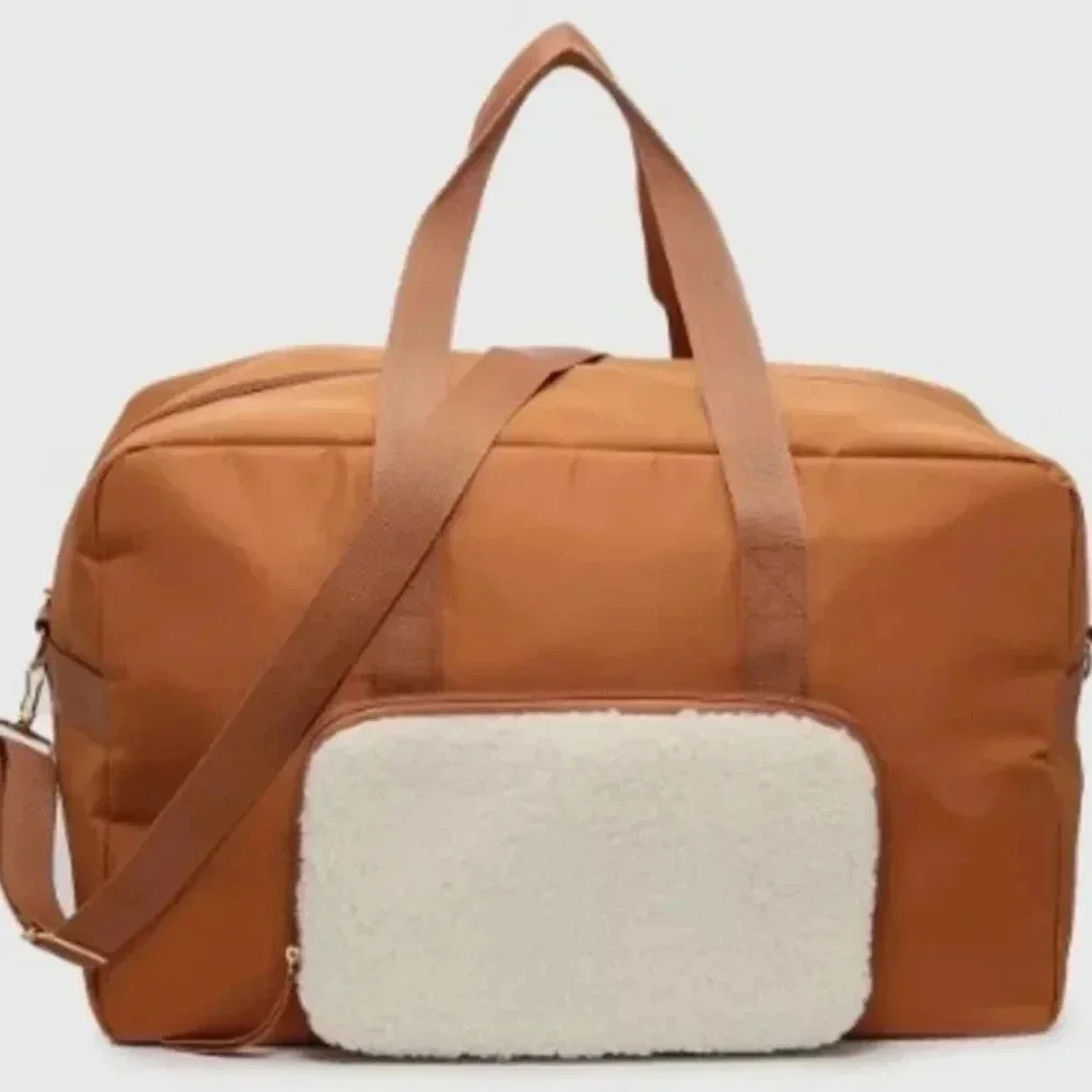 DSW Weekender Bag with Removable Pouch Shoulder Strap Tawny Zippered NWOT